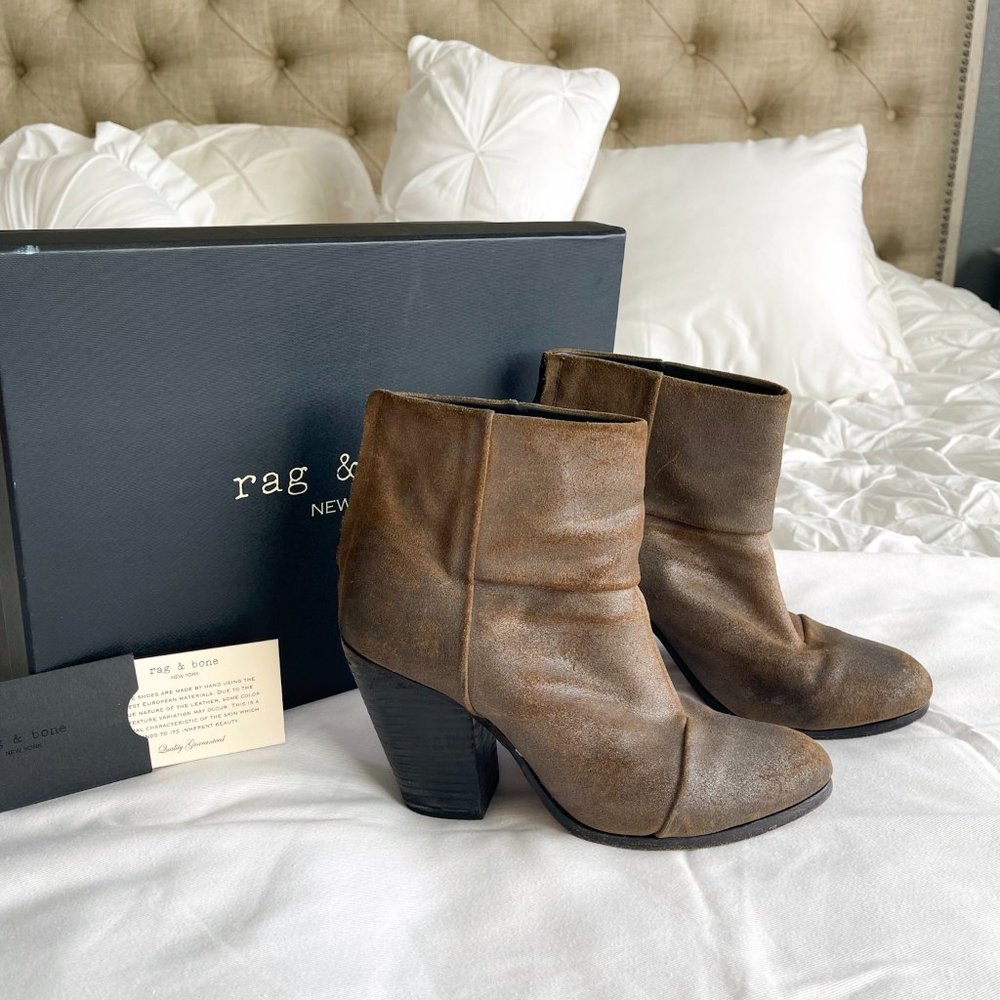 rag & bone Classic Newbury Boot in Metal Taupe Sz 39 (9)